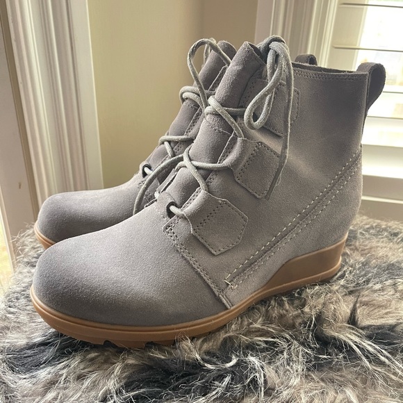 Sorel Shoes Sorel Womens Evie Lace Waterproof Suede Ankle